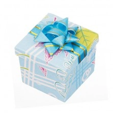 Geschenkverpackung - Quadrat mit buntem Motiv und Schleife