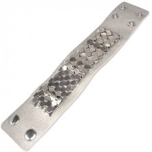 Armband aus Leder - Streifen mit Metallverzierung in Schuppenoptik