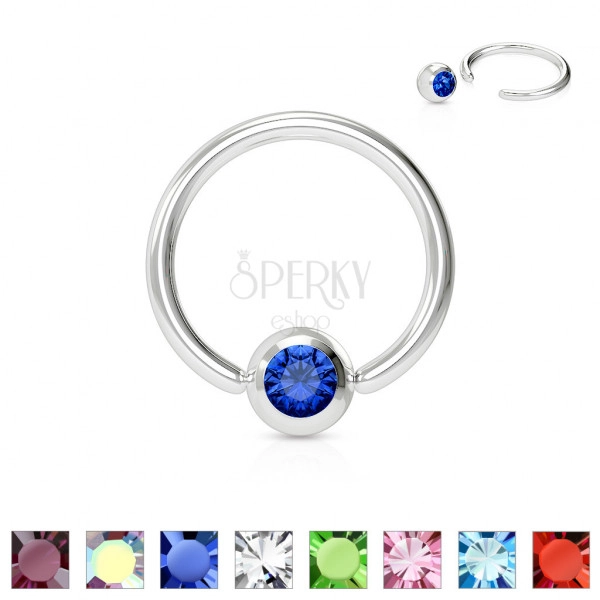 Piercing aus Chirurgenstahl – Ring mit einem farbigen Kristall in einer runden Fassung