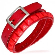 Mehrfacharmband aus Leder in knalligem Rot, Nieten