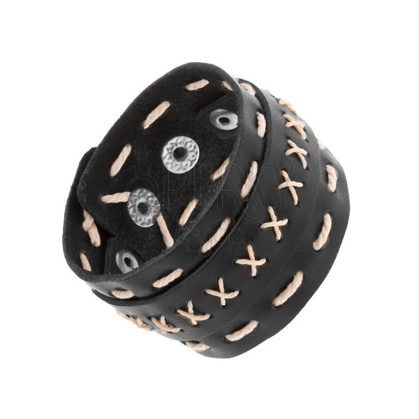Breites Armband aus schwarzem Kunstleder, mit beigefarbenem Faden