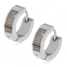 Glänzende Ohrringe aus 316L Stahl in silberner Farbe - schwarze Punkte