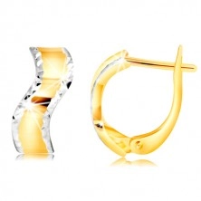 585 Gold Ohrringe - glänzender gewellter Streifen mit geschliffenen Rändern aus Weißgold