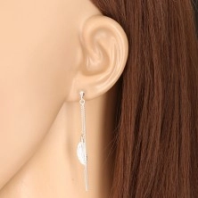 Ohrringe aus 925 Silber - glänzende Kugel, Feder an Kette, Ohrsteckerverschluss