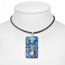 Halskette aus Fimo - dunkelblaues Rechteck mit Schmetterling