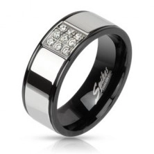 Ring aus Edelstahl in Silber-Optik mit schwarzen Rändern und Zirkonia