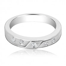 Silberner Ring 925 – leicht gewölbt mit fünf Zirkonen