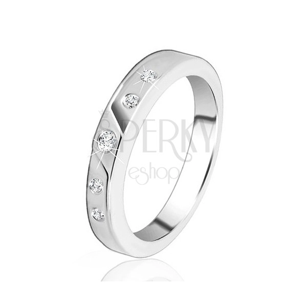 Silberner Ring 925 – leicht gewölbt mit fünf Zirkonen