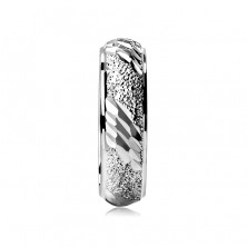 Ring aus 925 Silber mit Sandstruktur und schrägen Rillen